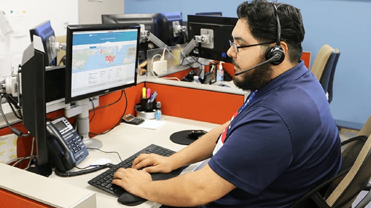24-7-tech-support@2x