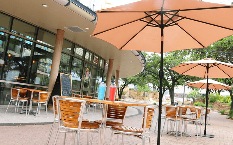 amusement-park-profitability-through-high-frozen-beverage-margins