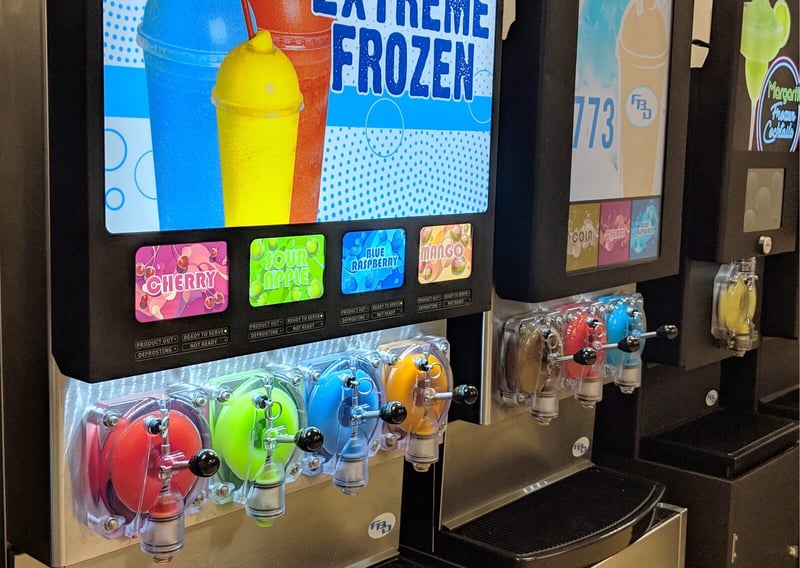 operating-frozen-beverage-machine@2x